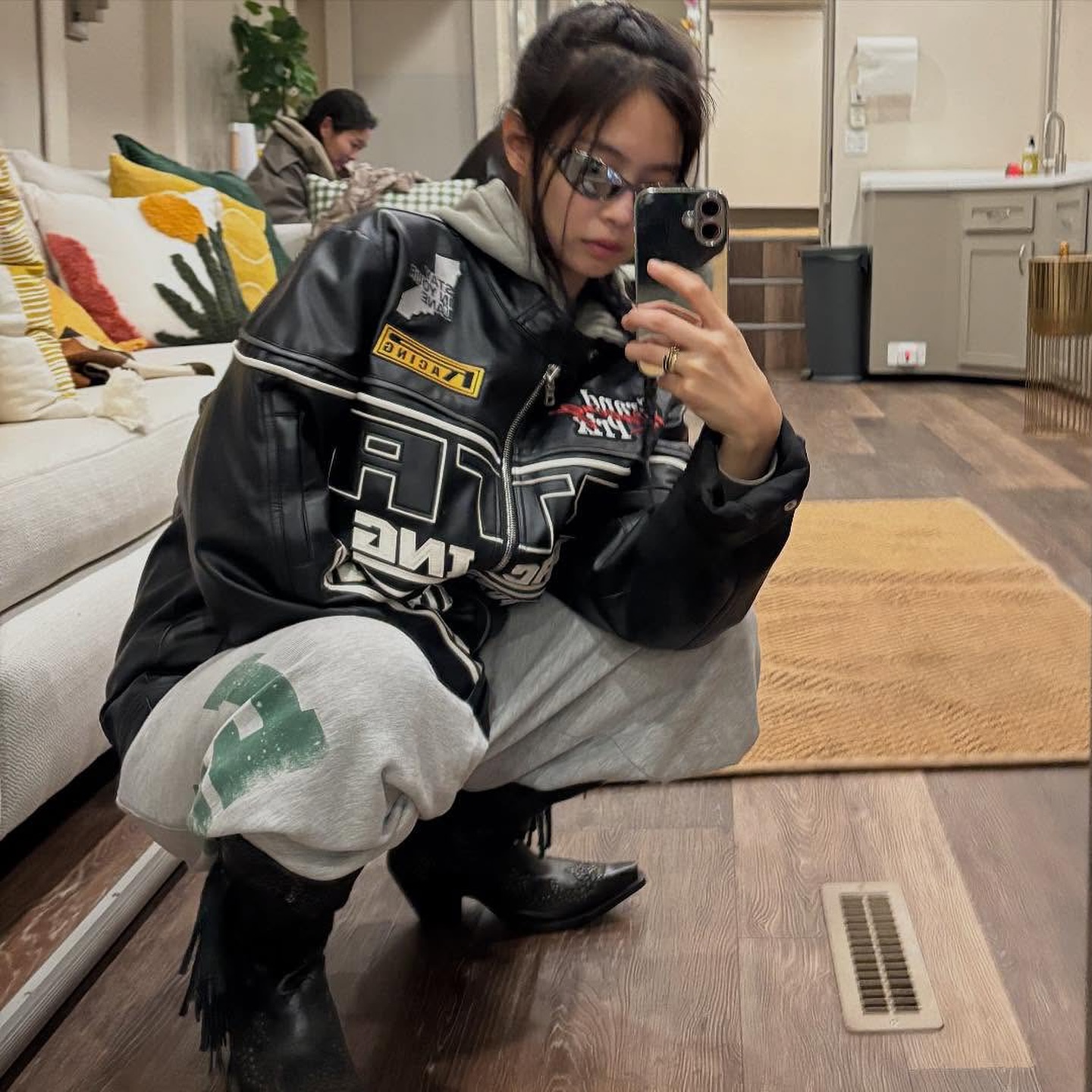 alternative-c336bef5-380b-4680-ba15-71c54cf89ae2