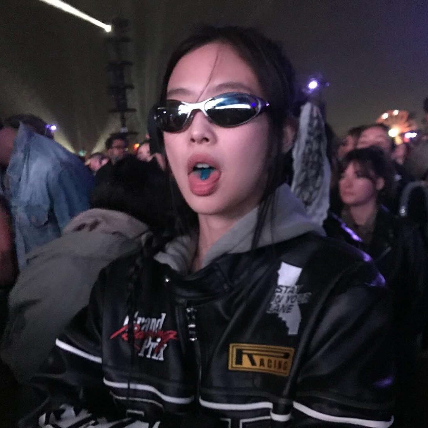 alternative-8fcd437b-b1b4-4c76-abf8-6cb1f94884d4