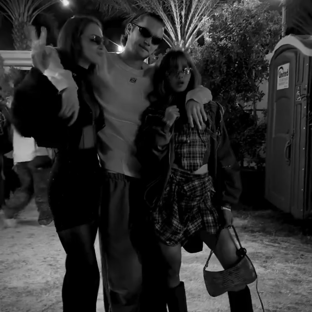 alternative-94e7cc06-ab6b-4910-862d-1f3469e19a69