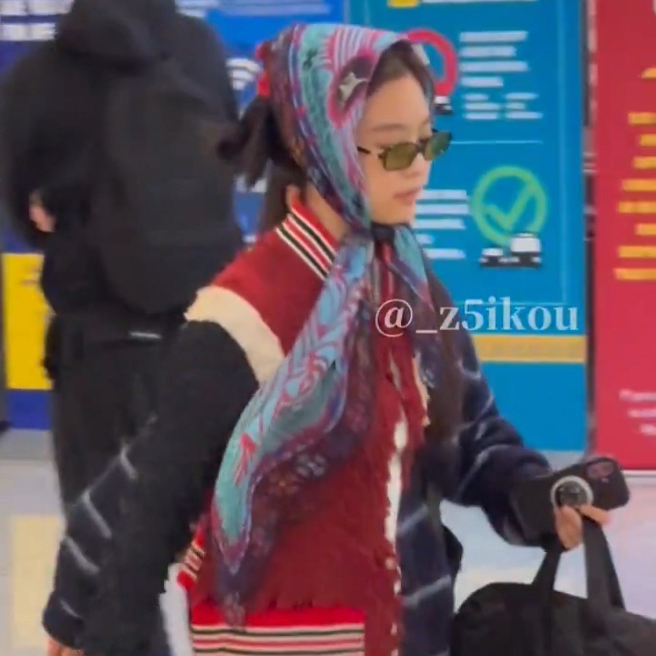 alternative-cb93c831-df7c-4374-9a33-e713cb9555f2