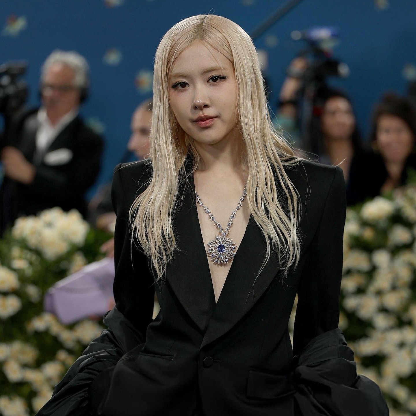 alternative-a4904f60-3b97-458e-8d59-9642ef57ae47