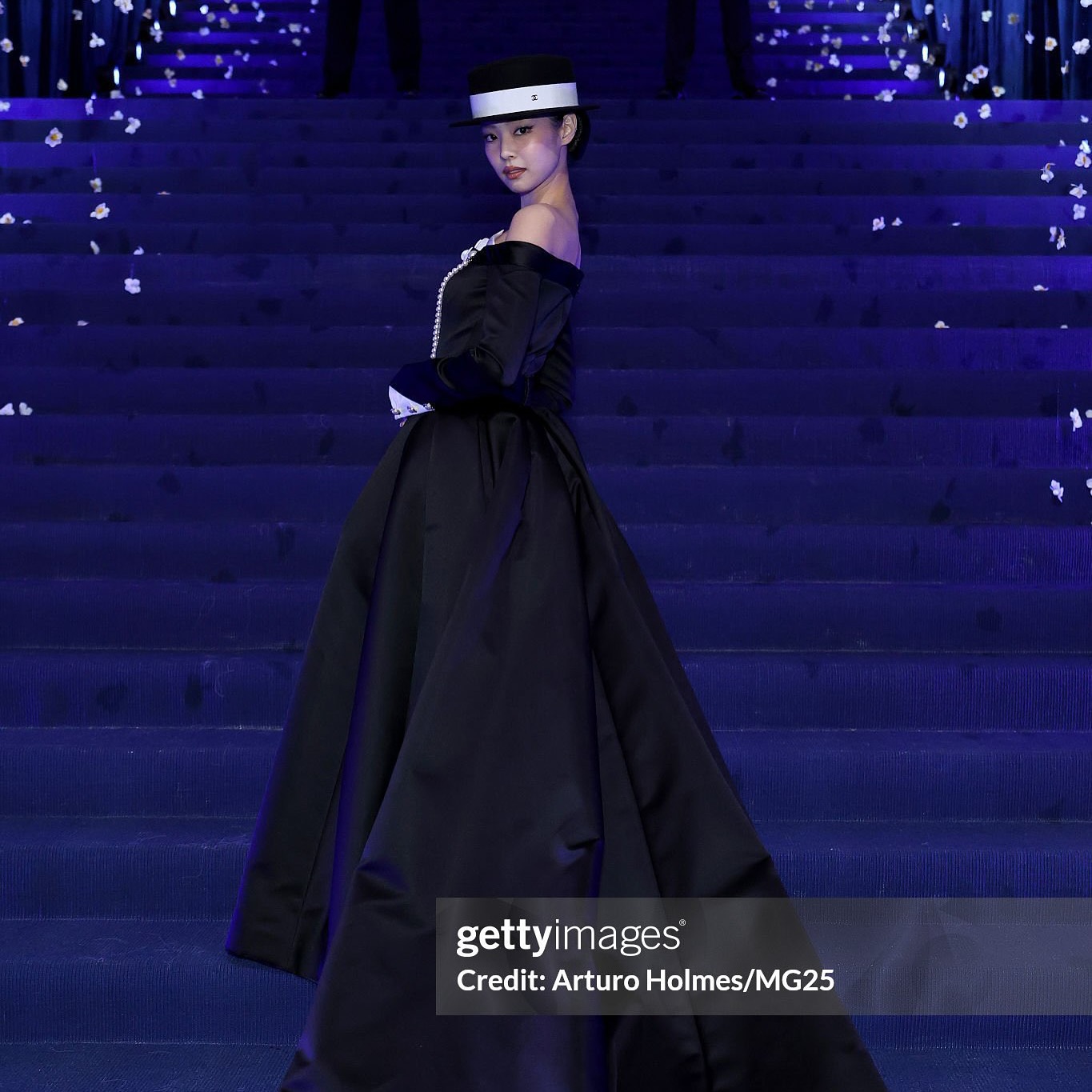 alternative-4eac3b9f-44e6-4536-945b-cc9f4867c8ce