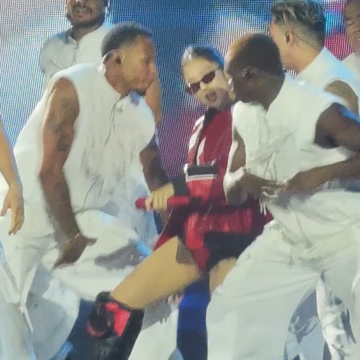 alternative-e54cb9af-279a-481e-b838-5677066b210b