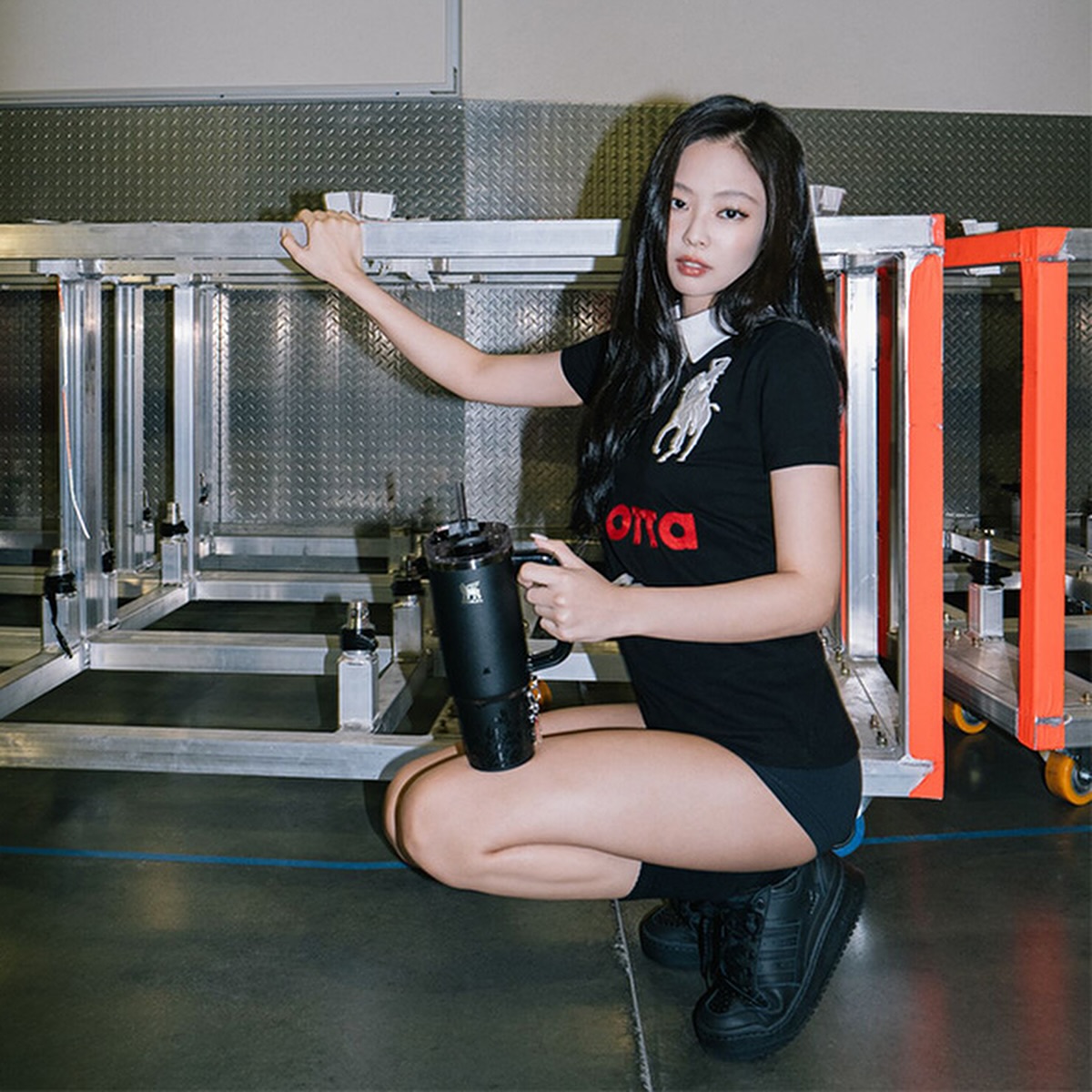 alternative-76ef869c-eaf5-4b50-8f7a-d7cad55ce8c4